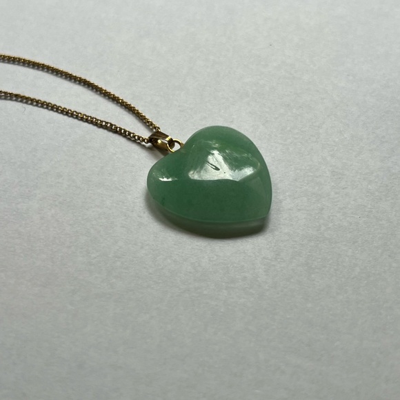 Stone Heart on 12k GF Chain - Green Pendant Necklace - Picture 12 of 15